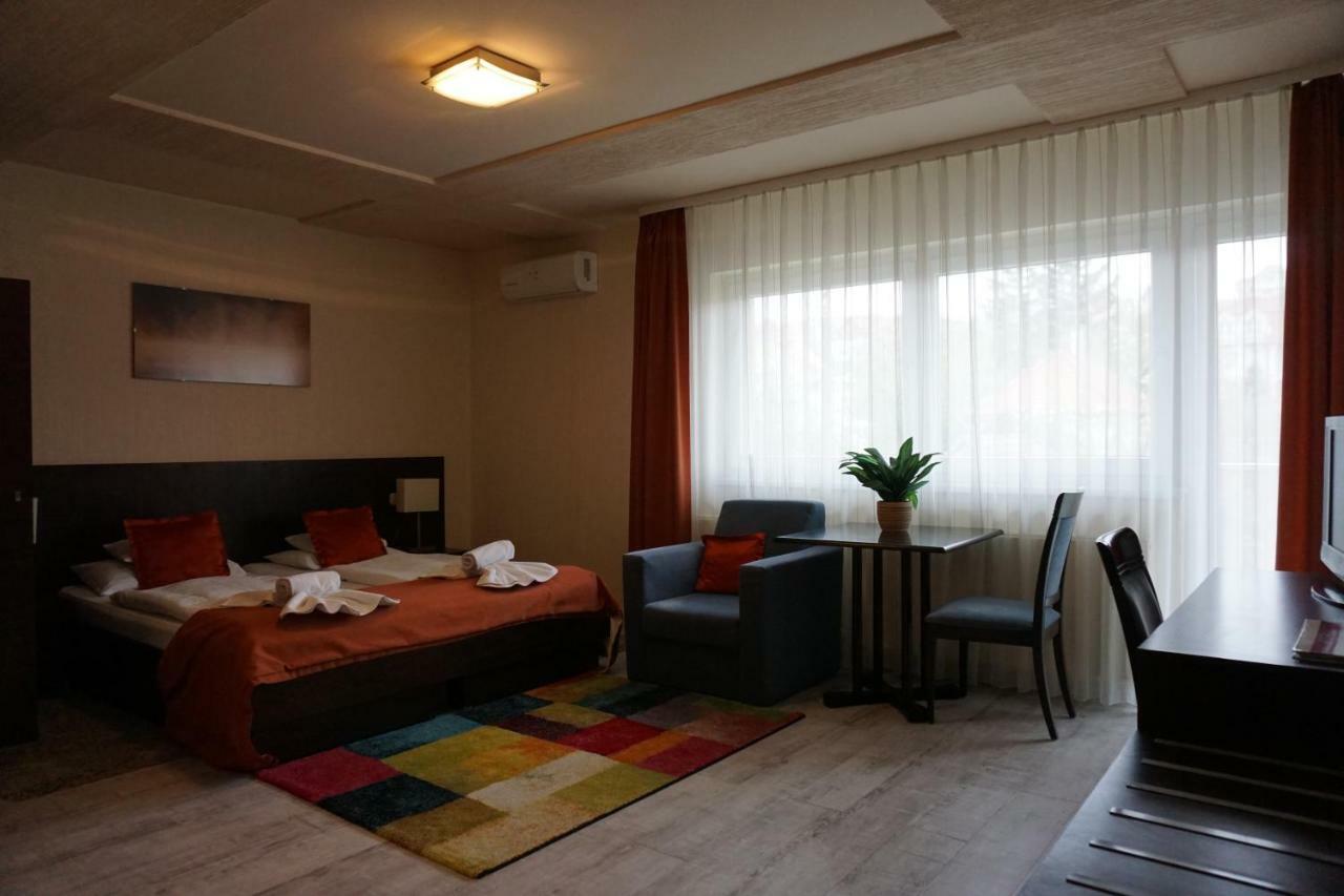 Villa Prestige Хевиз Экстерьер фото